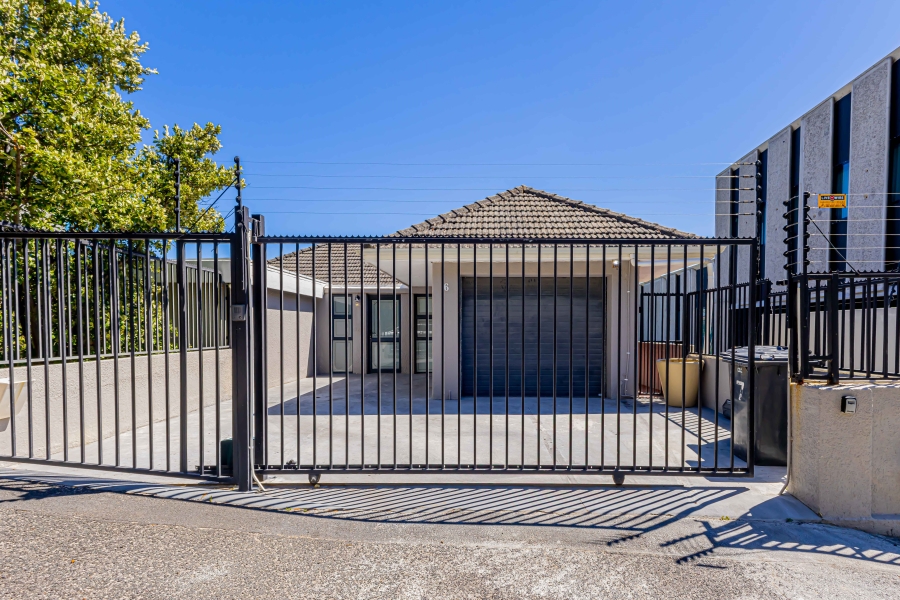 To Let 3 Bedroom Property for Rent in Oranjezicht Western Cape